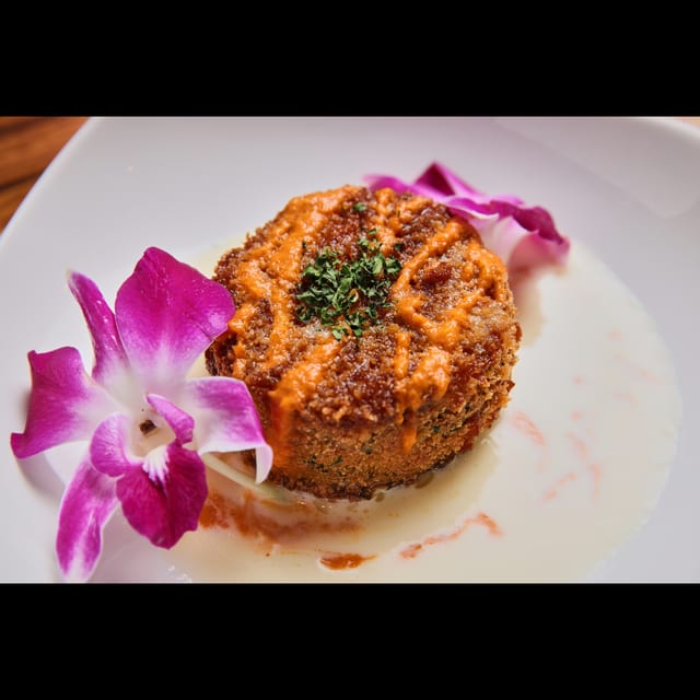 Jumbo Lump Crab Cake.